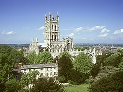 Tudor Caravan Park: Gloucester Cathedral